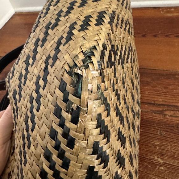 AllSaints Allington Straw Tote Bag Womens Black Handles Tan Woven Purse Damaged - Picture 14 of 16